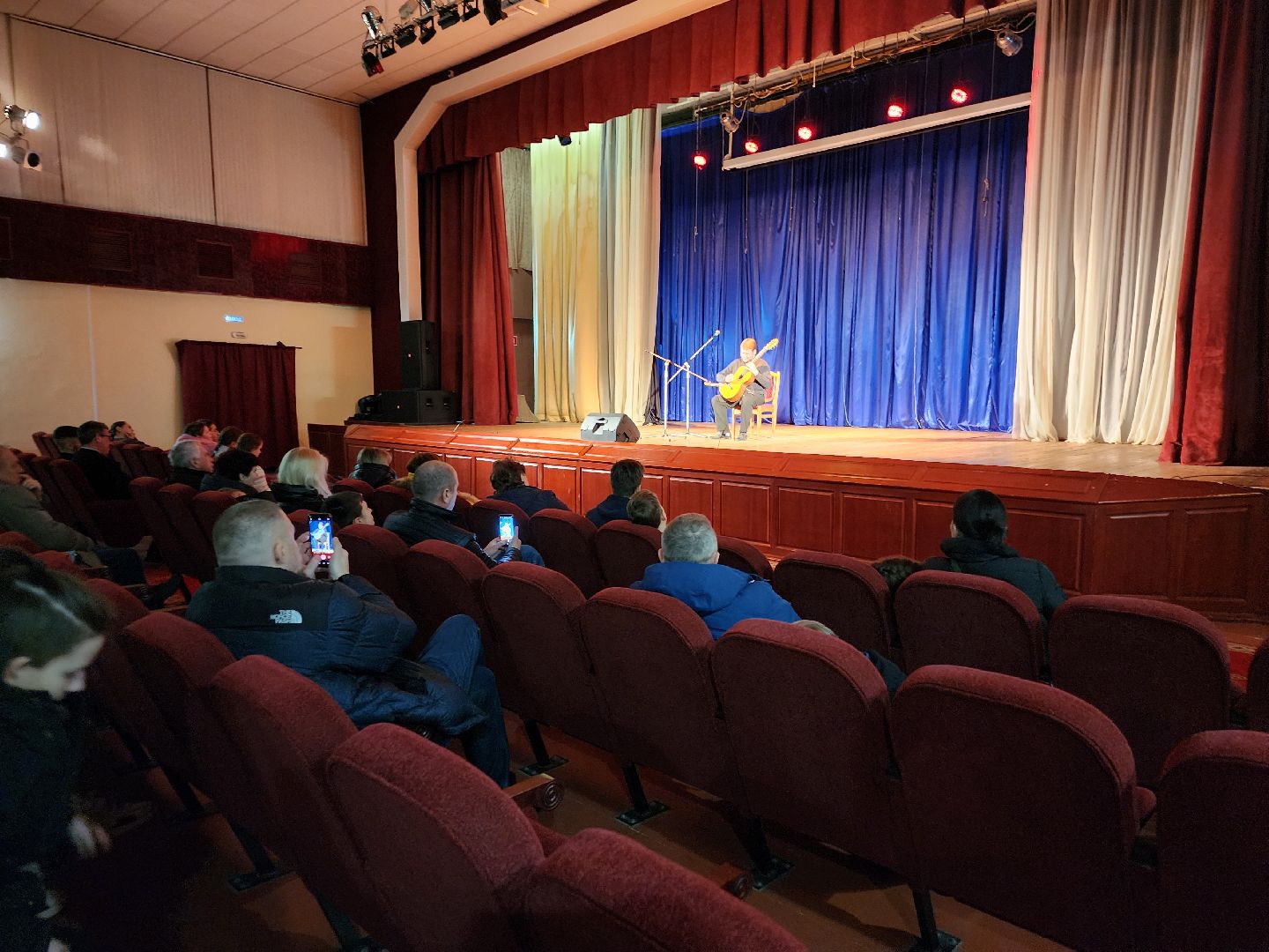 концерт классической музыки, гитара,