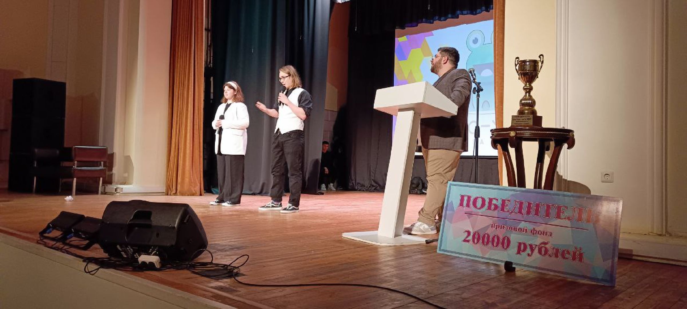 Дмитров, Ха-ха Лига КВН, Диванодамы,