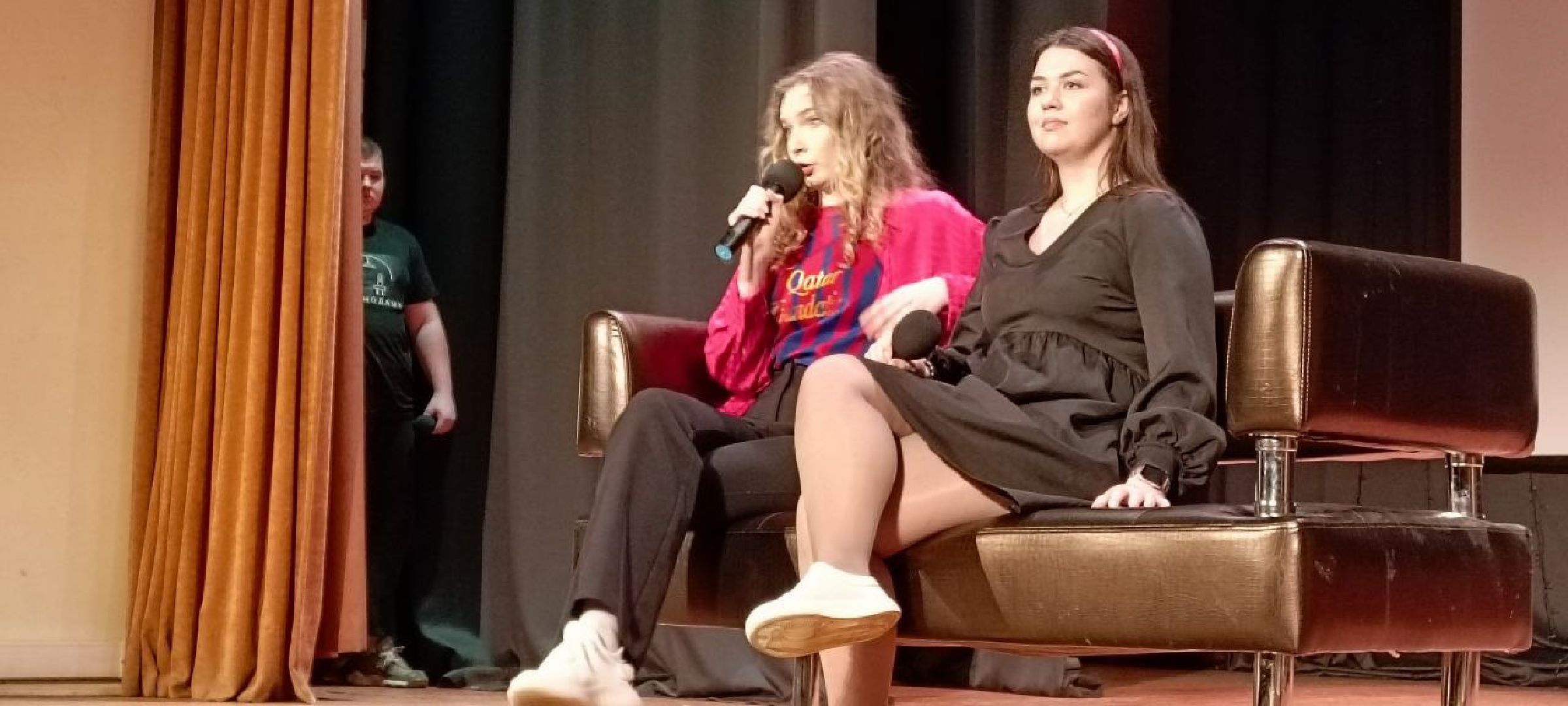 Дмитров, Ха-ха Лига КВН, Диванодамы,