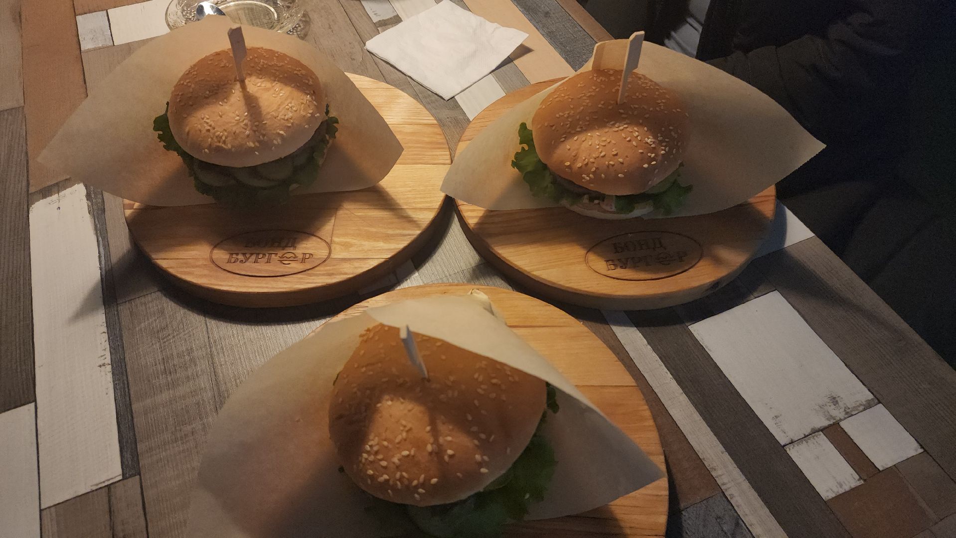 шатура, ешь в подмосковье, бургер с ананасом, жареный ананас, бургеры, пицца, программа губернатора,