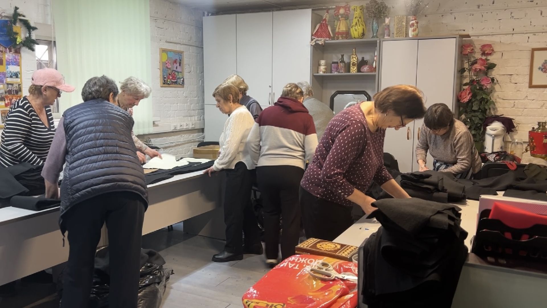 химки, пенсионеры, сво, помощь бойцам сво, гуманитарная помощь,