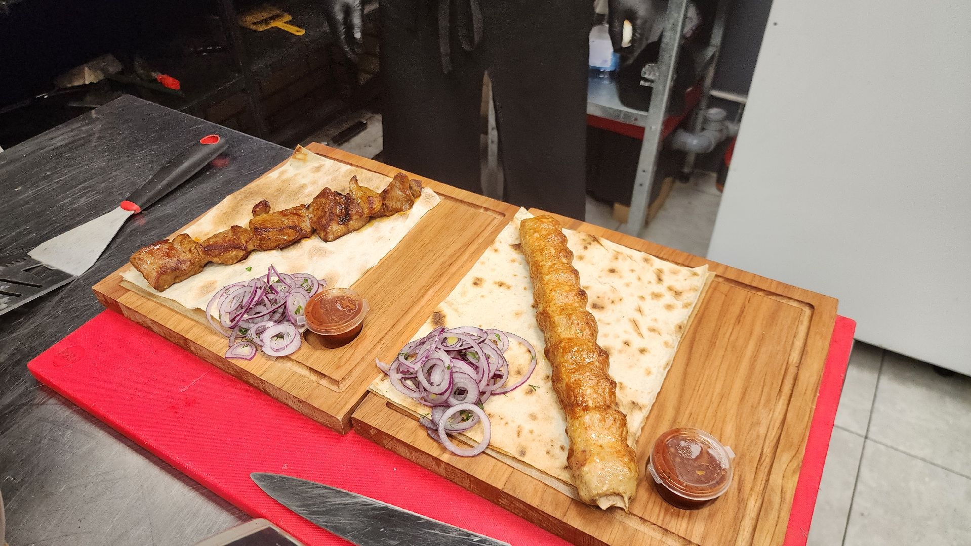 подольск, фудхолл, кузнечики,