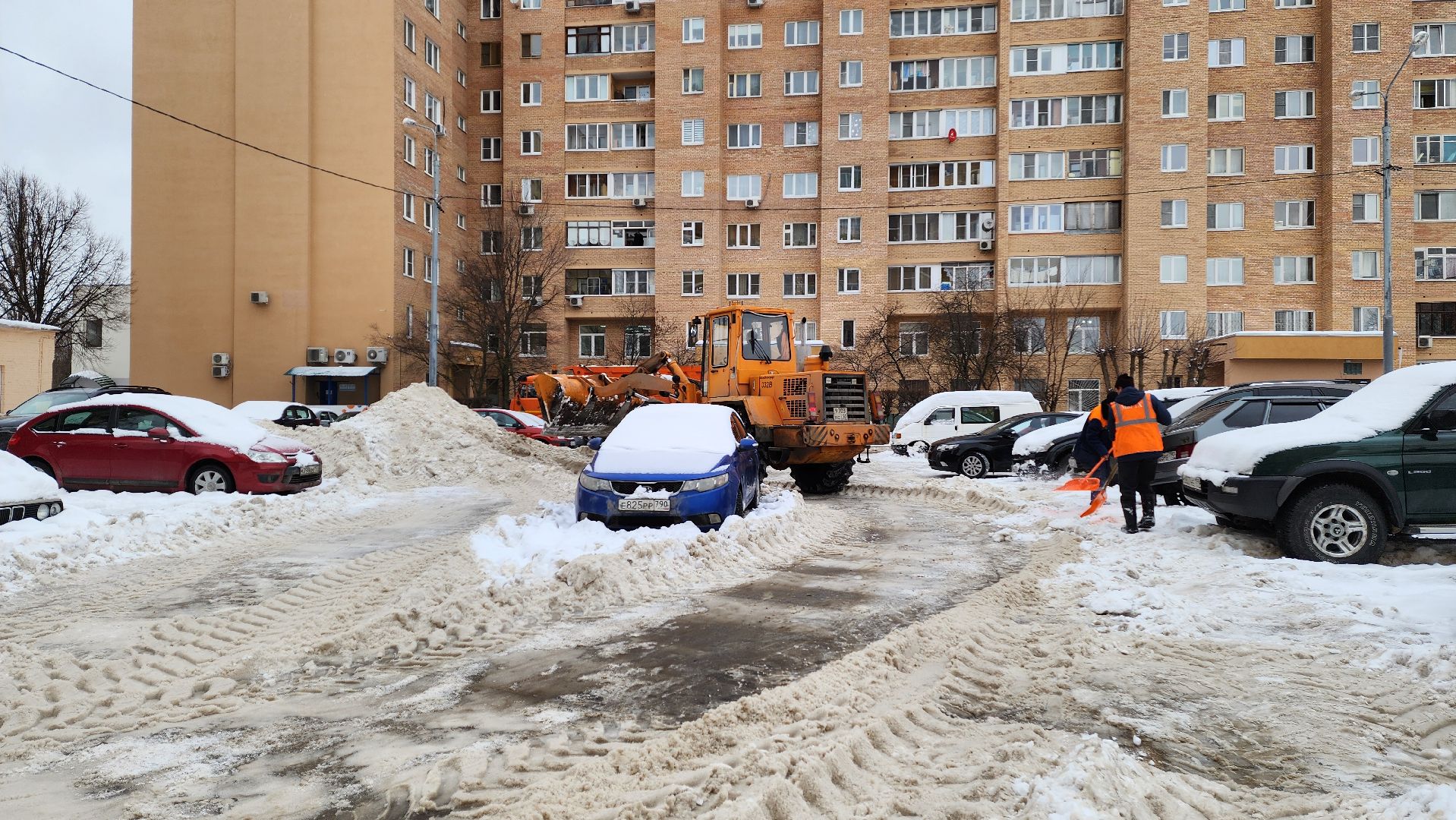 Подмосковье, Городской округ Пушкинский, Ивантеевка, снег, ЖКХ, городское хозяйство ивантеевка, уборка дворов,