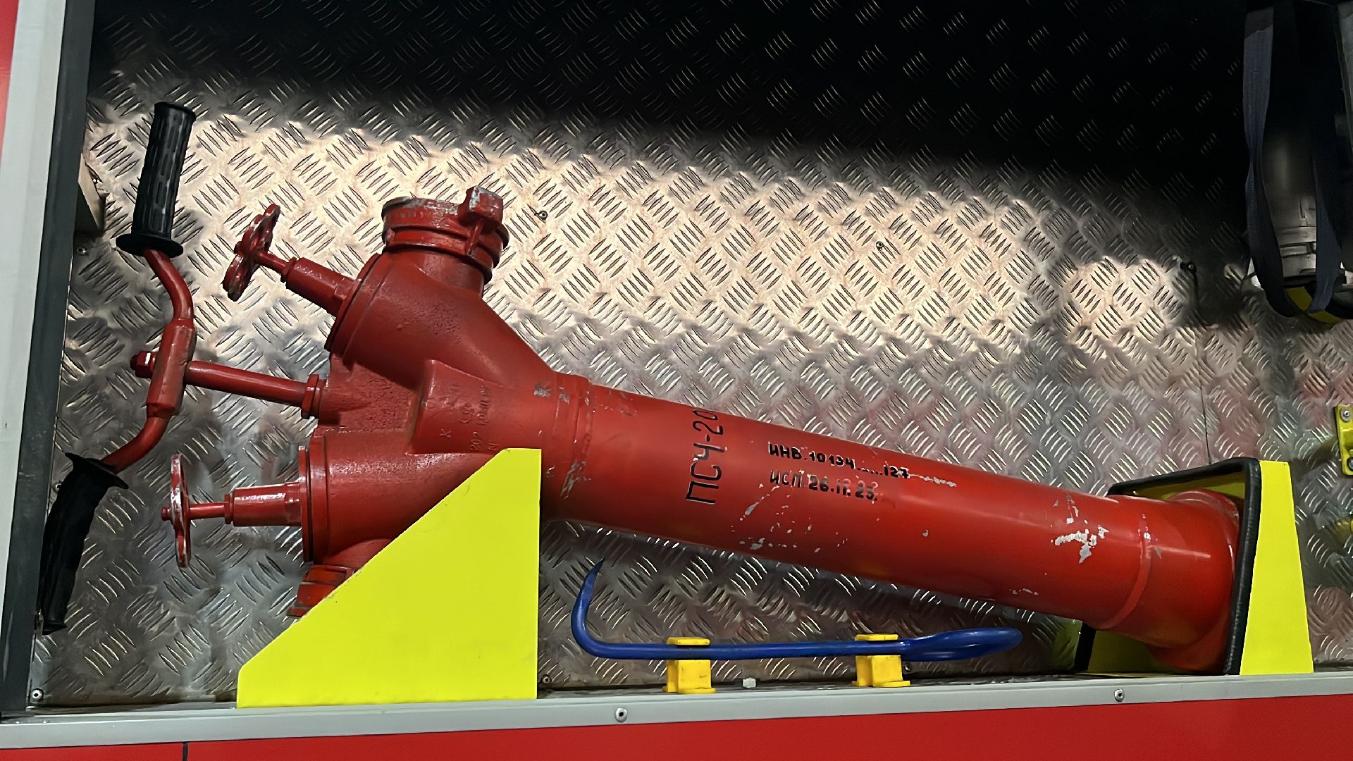 пожарные, пожарные автомобили, волонтеры, экскурсия,