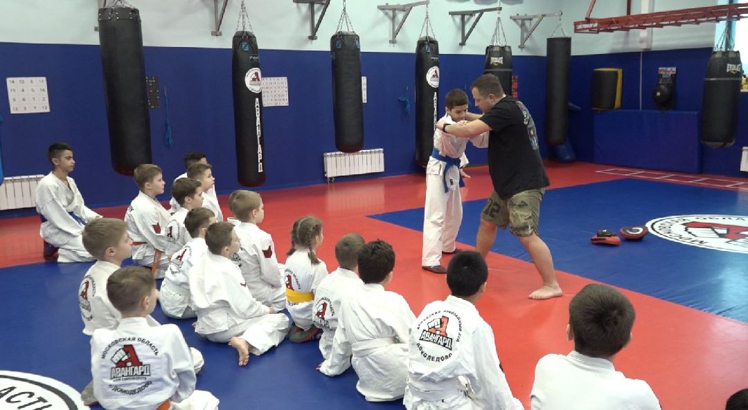 стадион Авангард, рукопашный бой, Домодедово