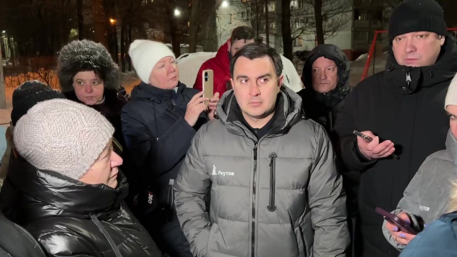 Реутов, выездная администрация, ответ, вопрос, глава горда, парковки, дорожные зеркала,