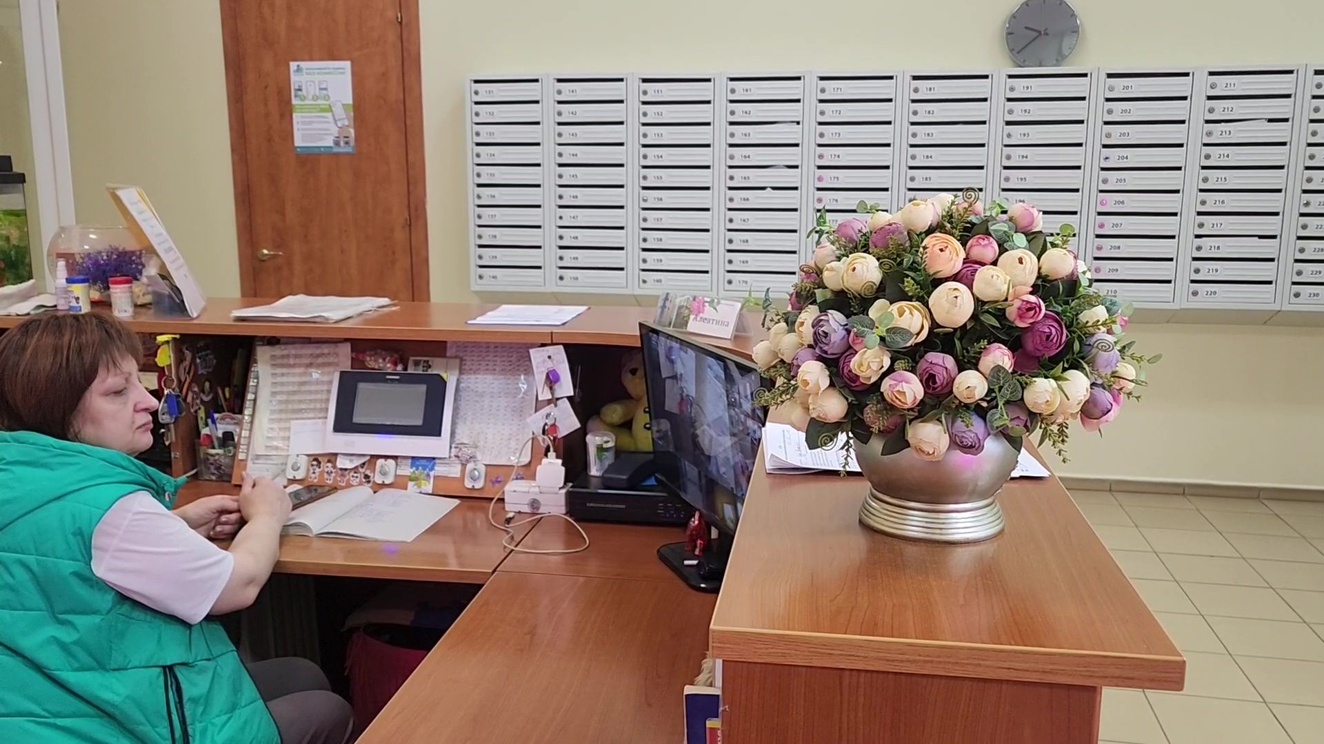 Реутов, ЖКХ, ремонт подъезда, плитка на стенах, жители выбирают,