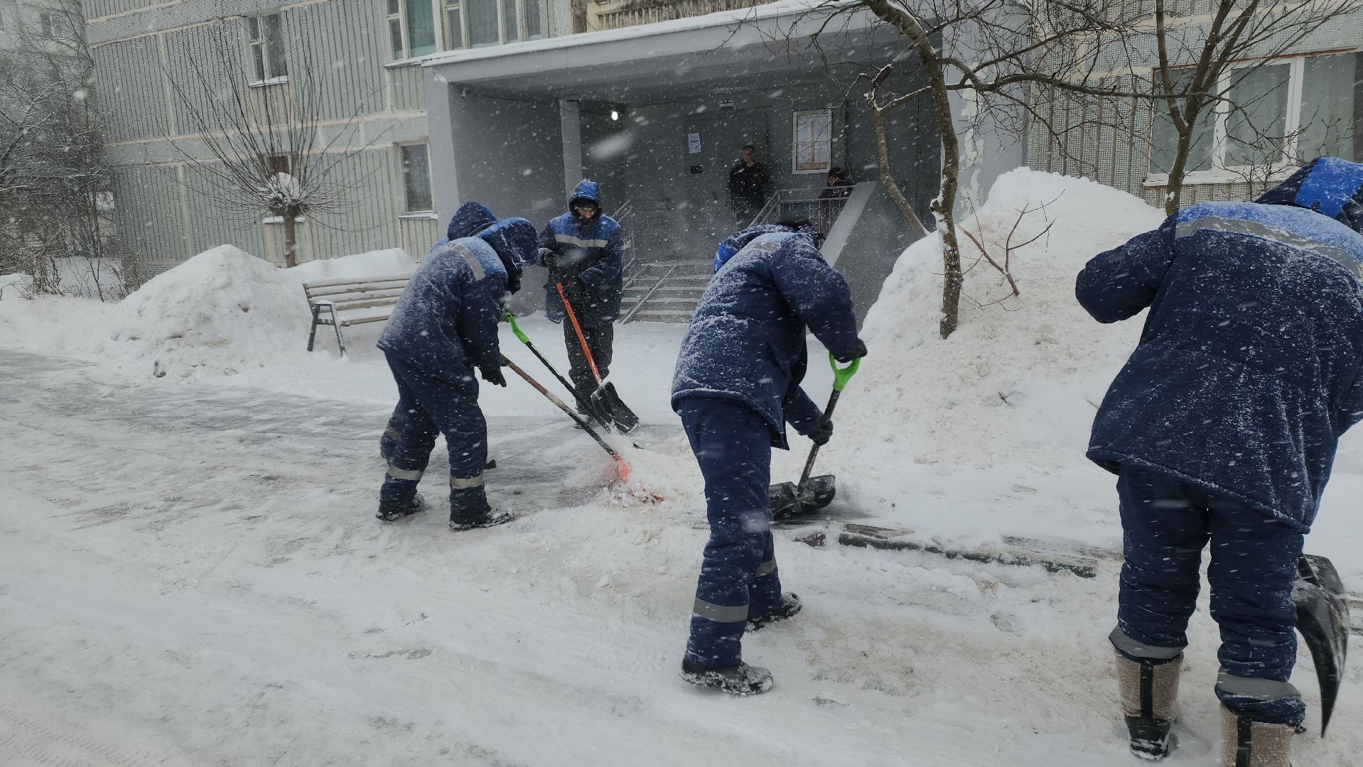 снегопад, ольга, коммунальная техника, ликвидация последствий снегопада, коммунальщики, руза, рузский городской округ,