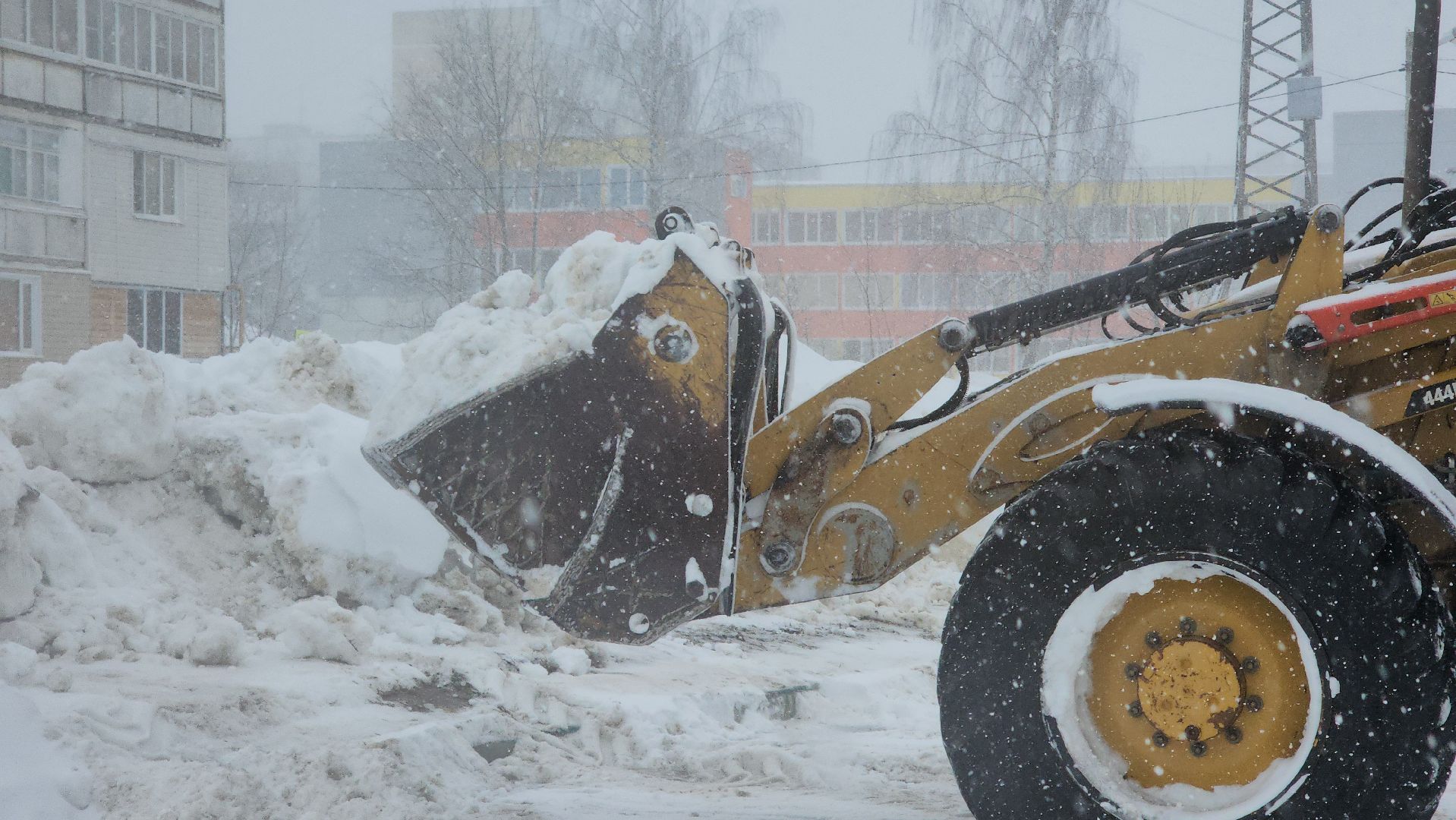 снегопад, ольга, коммунальная техника, ликвидация последствий снегопада, коммунальщики, руза, рузский городской округ,