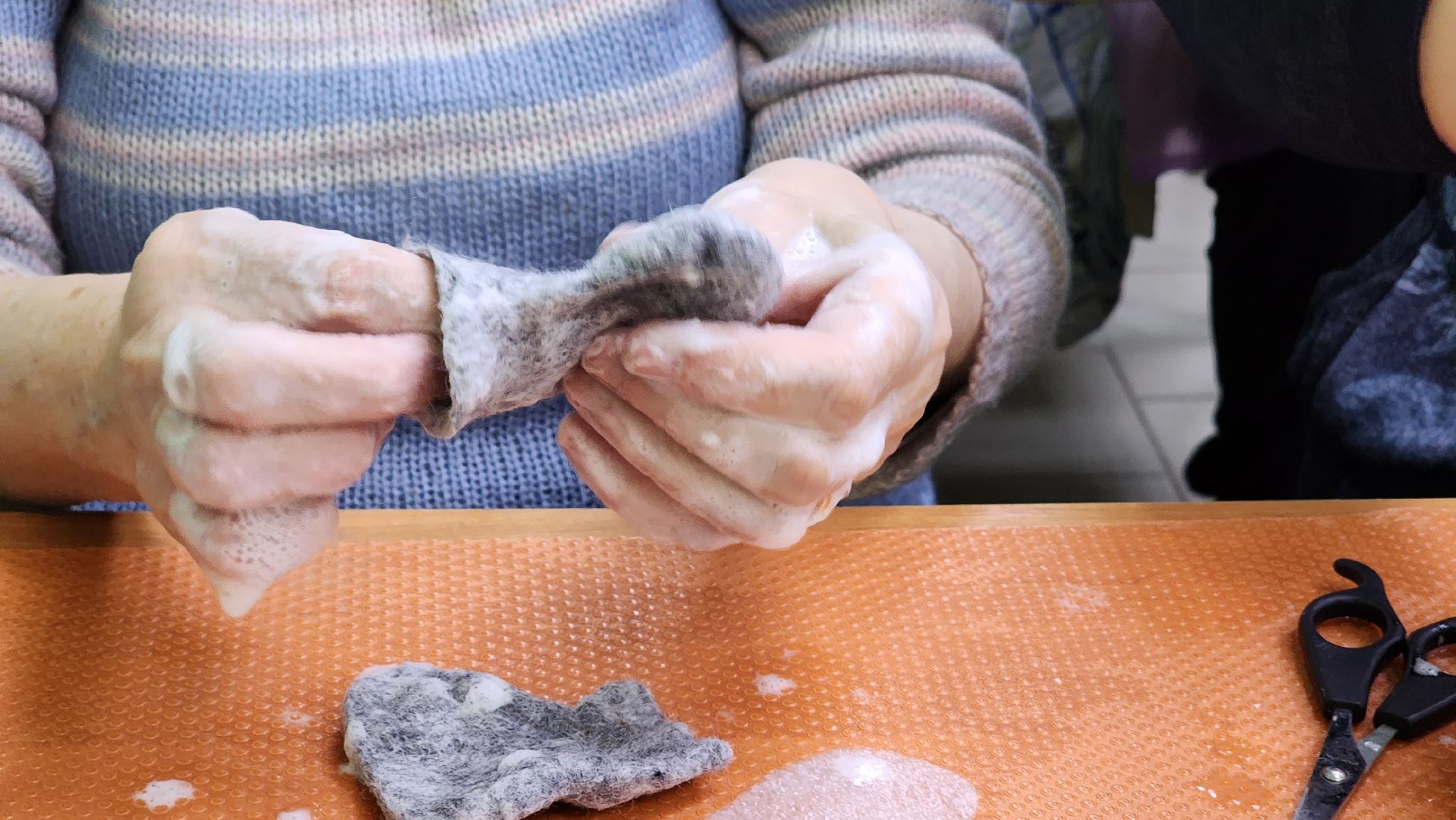 активное долголети, долголеты, мастер-класс, валяние шерсти, протвино,