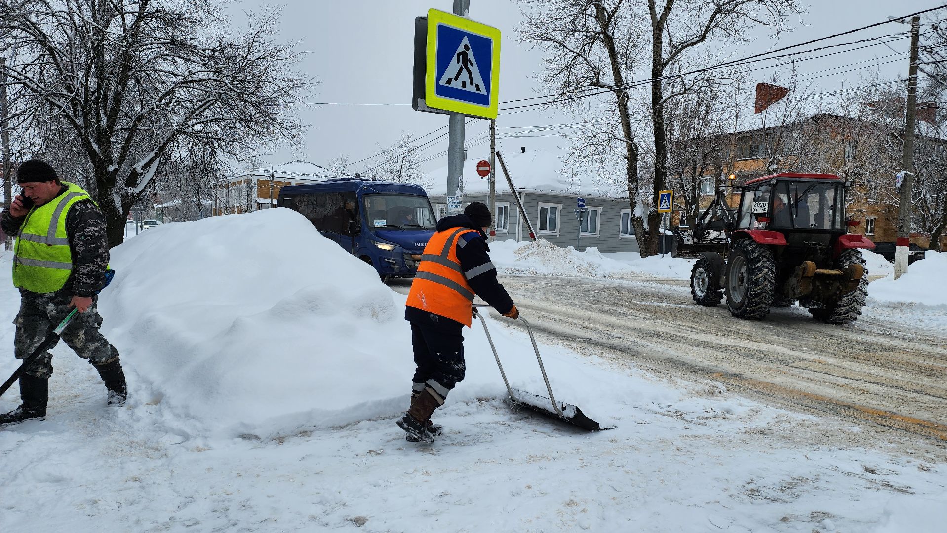 Егорьевск, снег, служба благоустройства, Подмосковье, Московская область,