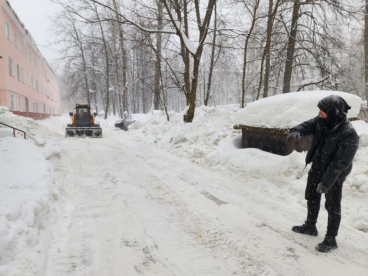 красноармейск, г.о. пушкинский, снегопад, уборка снега,