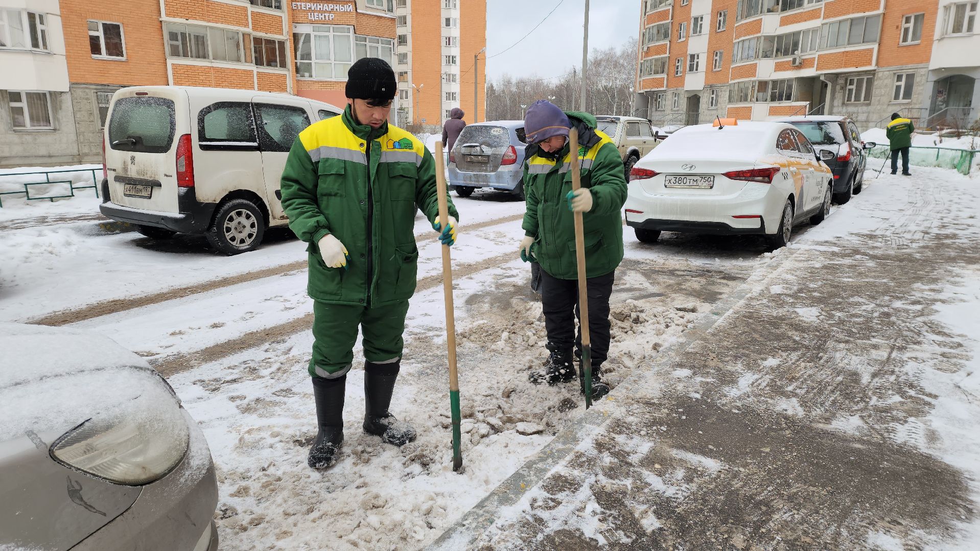 уборка улиц, снегопад, коммунальная техника,