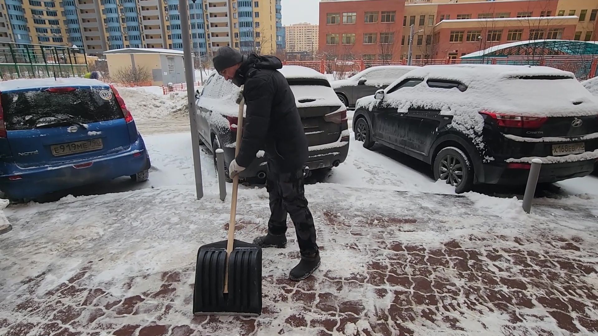 Реутов, ЖКХ, снегопад, Ольга, уборка, трактор, бобкэт, дворники,