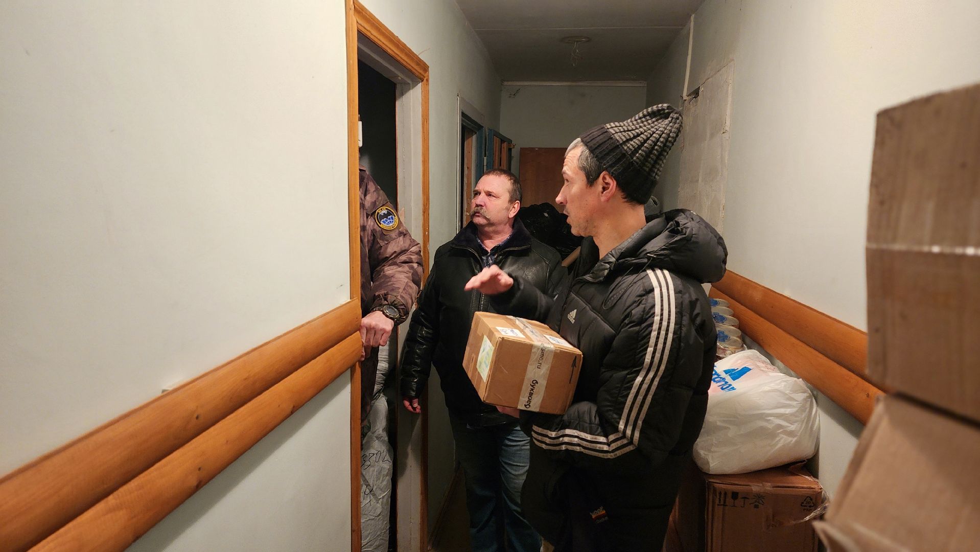 протвино, гуманитарная помощь, медикаменты, жители, мужчины,