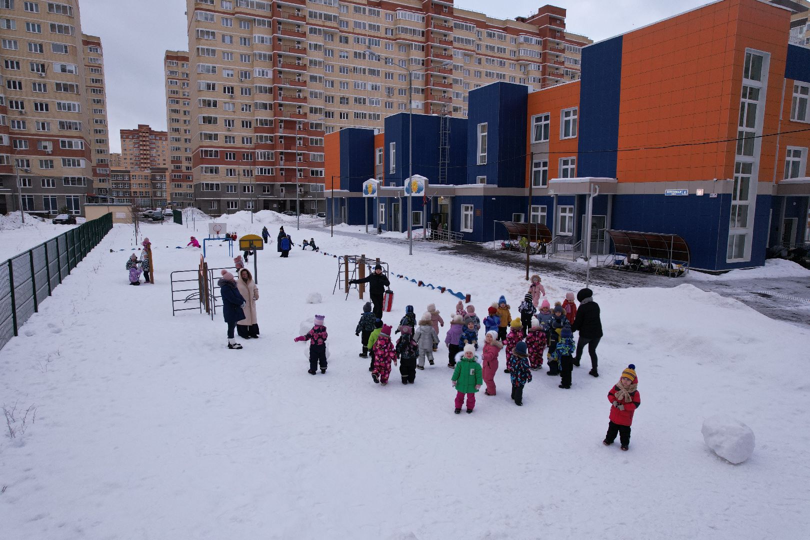 видео с коптера, детский сад,