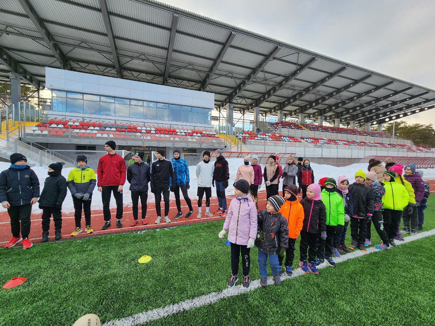 Серпухов, подмосковье, ультрамарафонец, легкая атлетика, стадион спартак, бег,