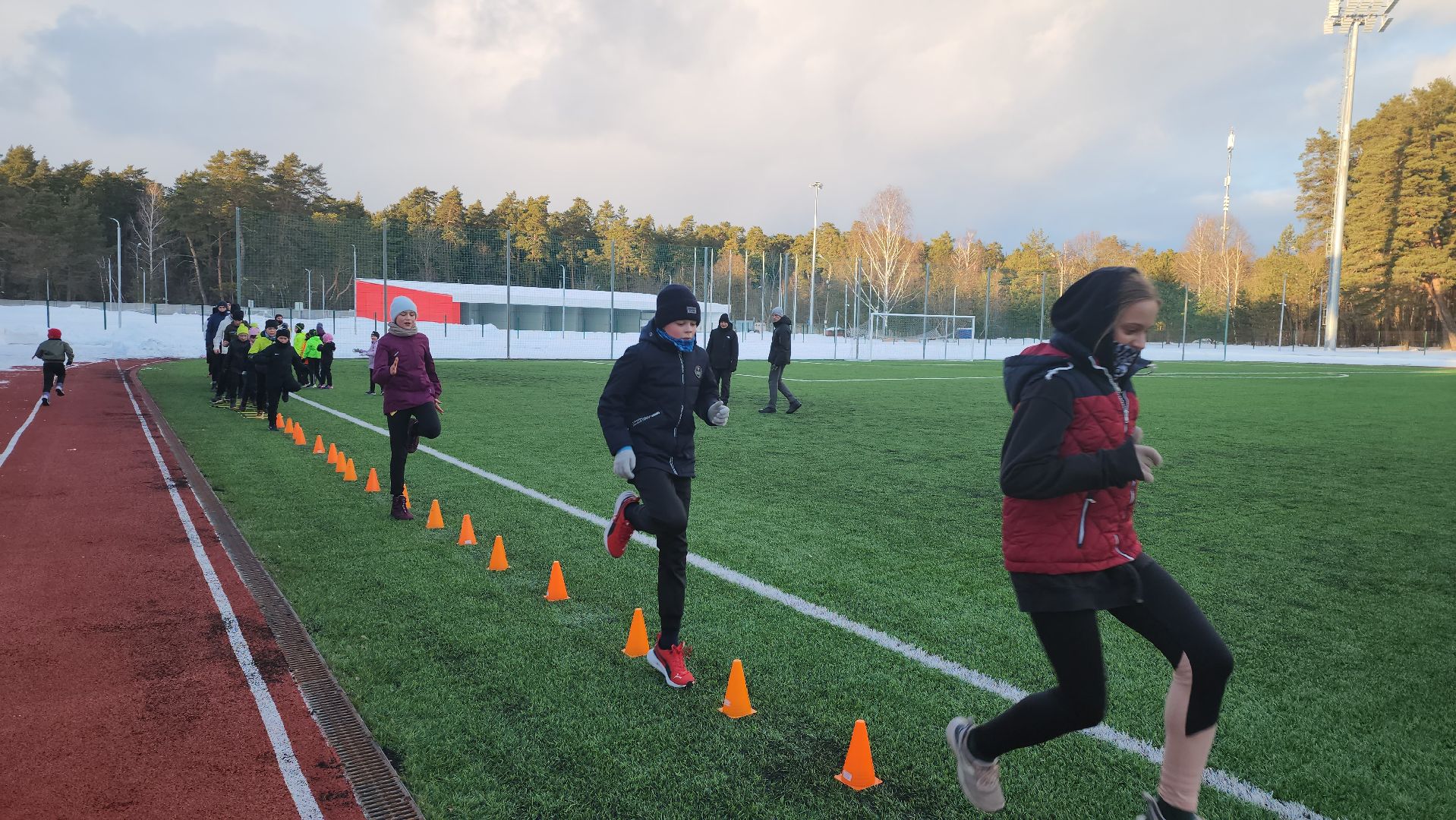 Серпухов, подмосковье, ультрамарафонец, легкая атлетика, стадион спартак, бег,