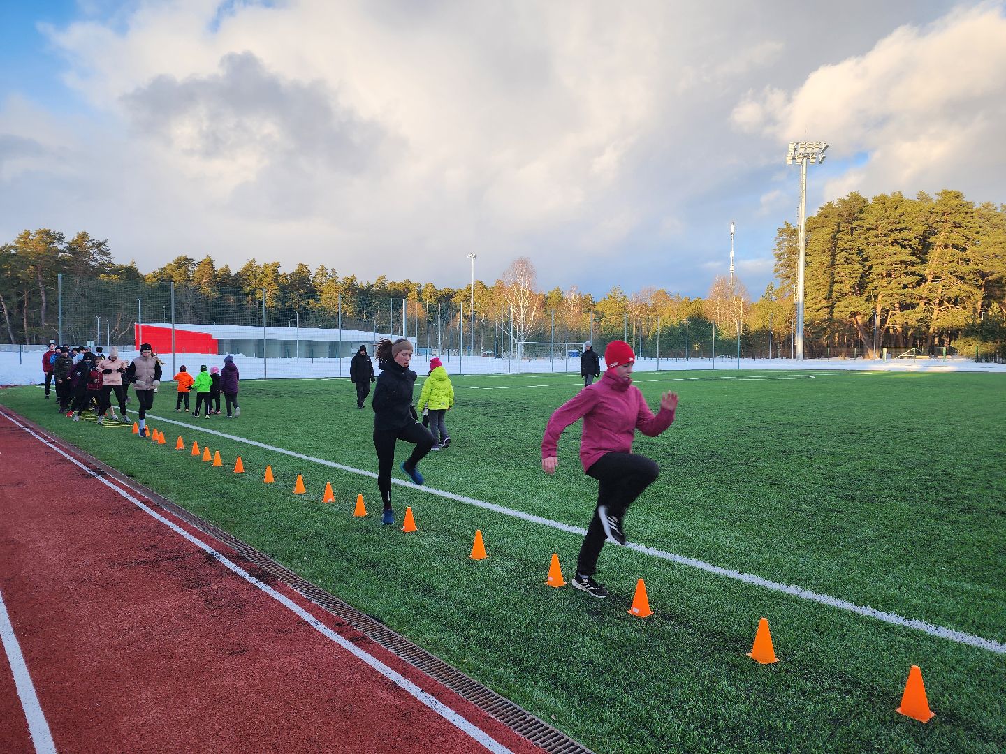 Серпухов, подмосковье, ультрамарафонец, легкая атлетика, стадион спартак, бег,