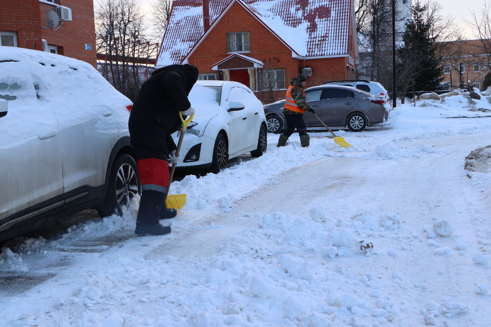 Серебряные Пруды, Циклон Ольга, снегопад, дворы, дороги,