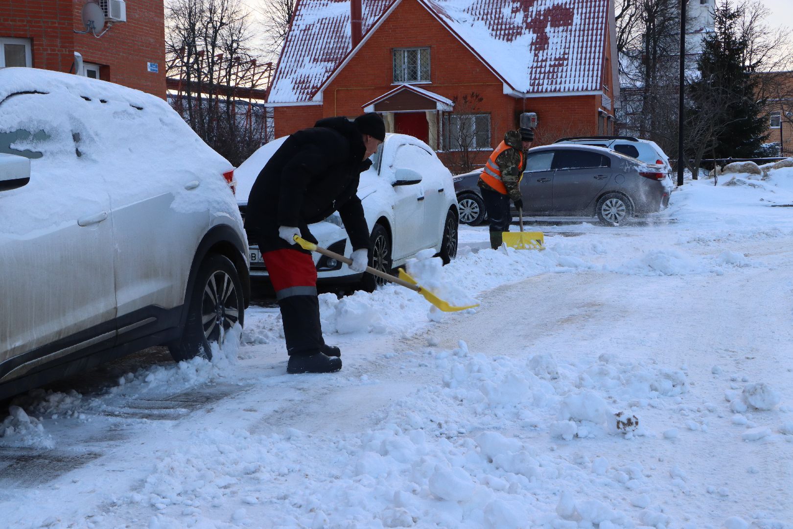 Серебряные Пруды, Циклон Ольга, снегопад, дворы, дороги,
