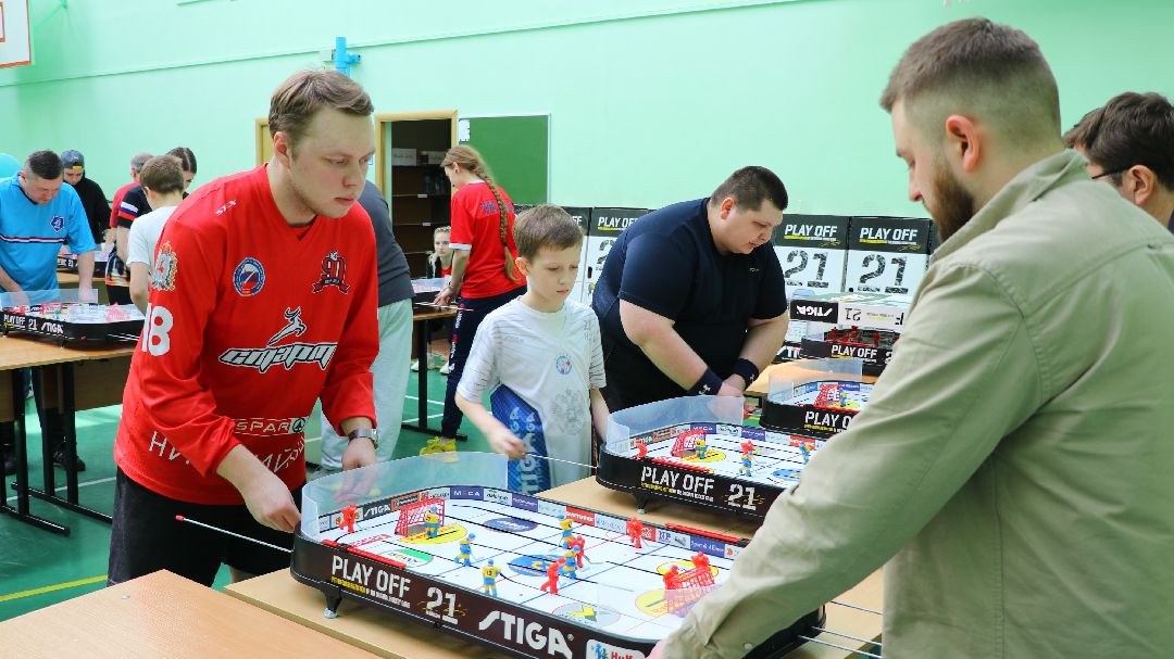 Реутов, спорт, настольный хоккей, чемпионат России, нападающий, игрок