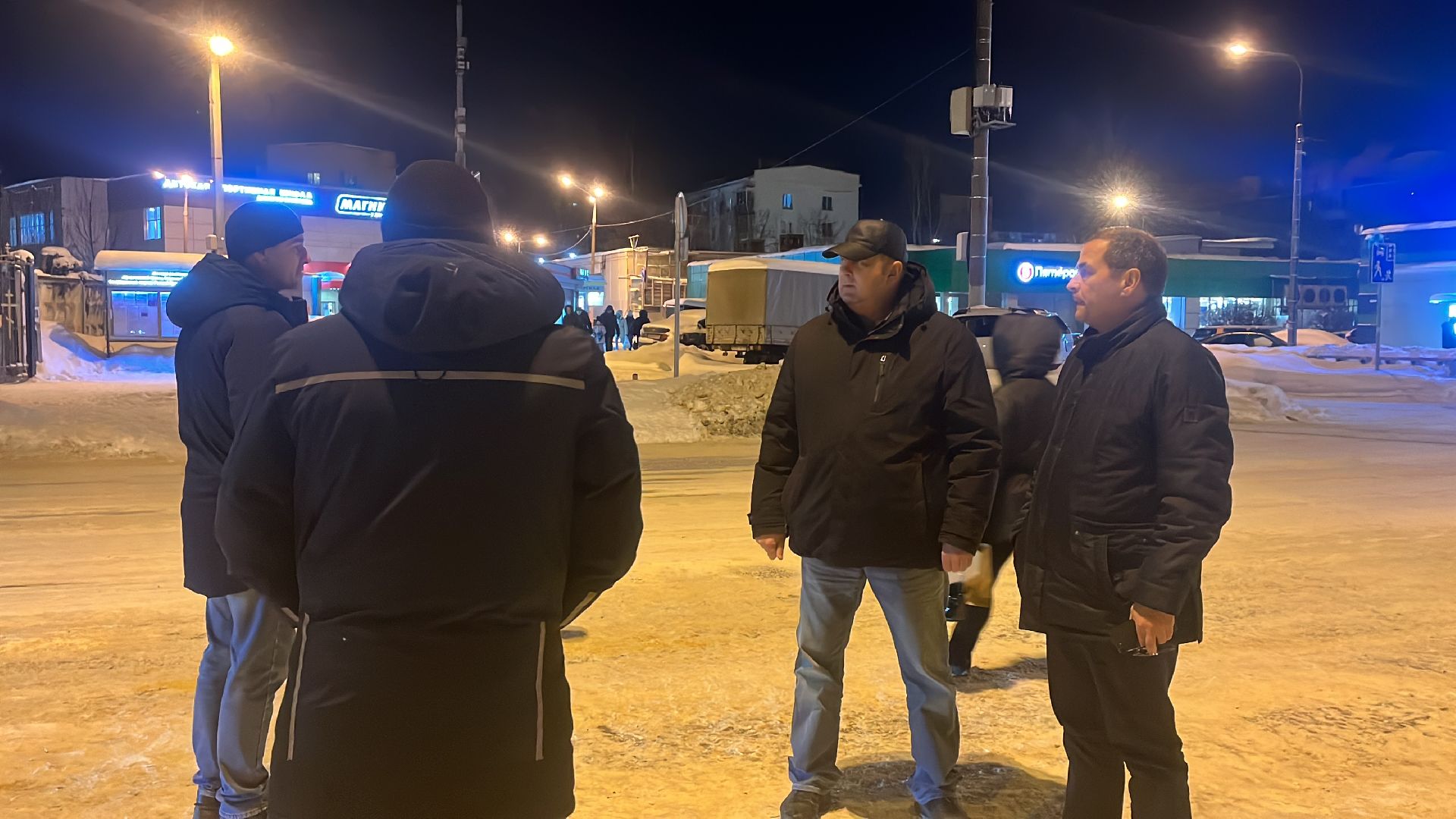 автобусные остановки, транспорт, выездная администрация,