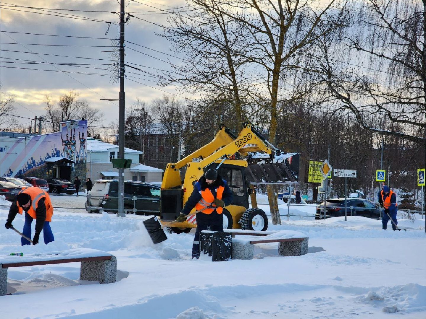 можайск, можайский городской округ, подмосковье, снег, циклон ольга, снегопад, уборка снега, техника, дворы, дороги, жители,