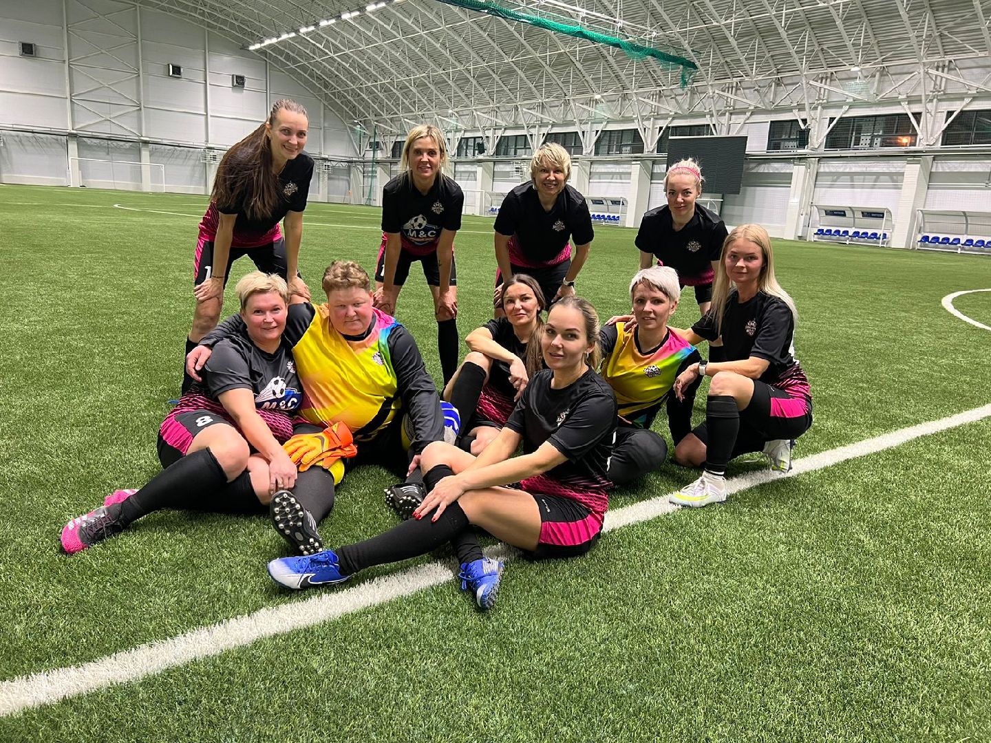 женский футбол, мамы-футболисты, стадион Авангард, Домодедово,