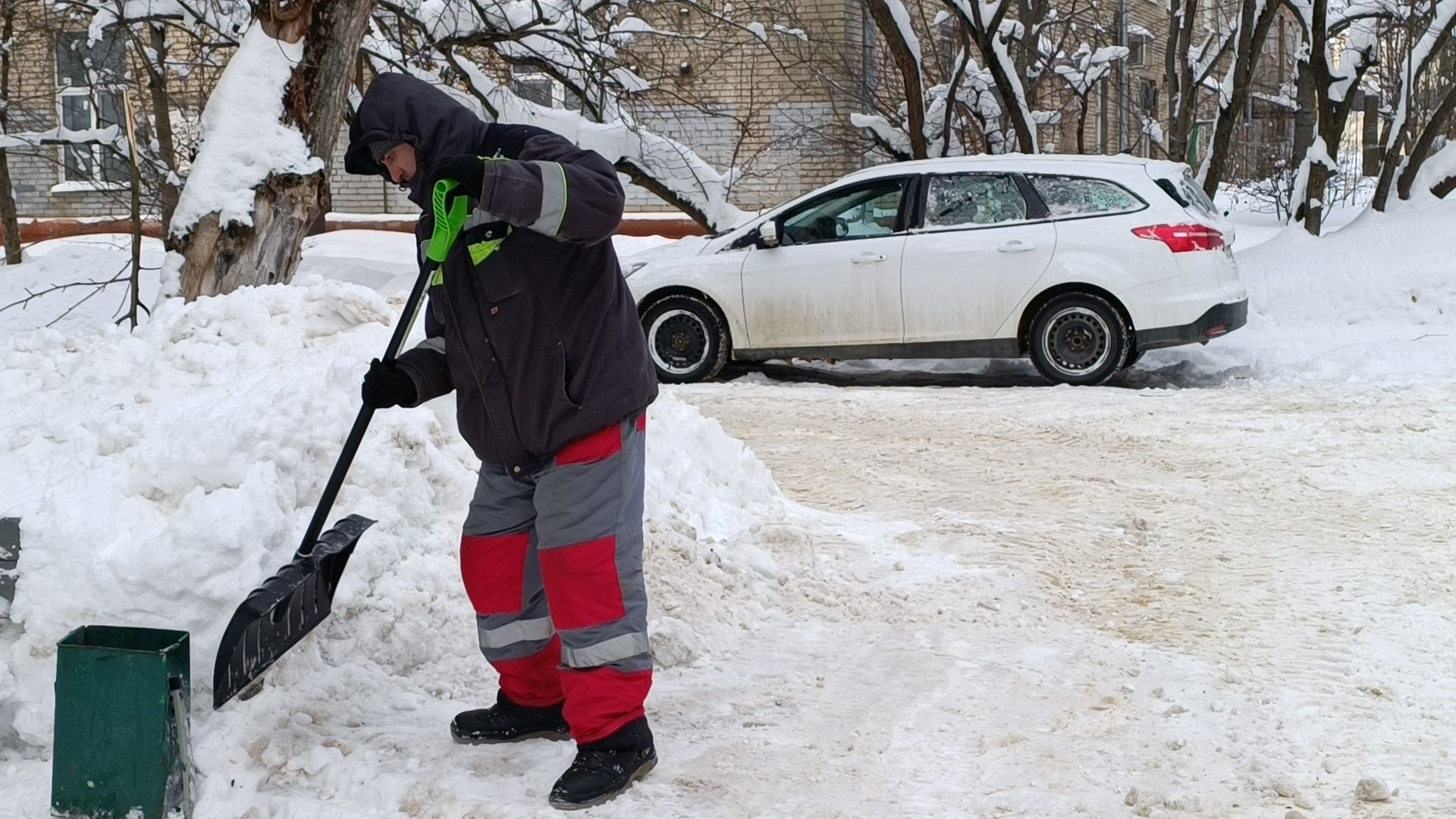 уборка снега, лобня, жкх,