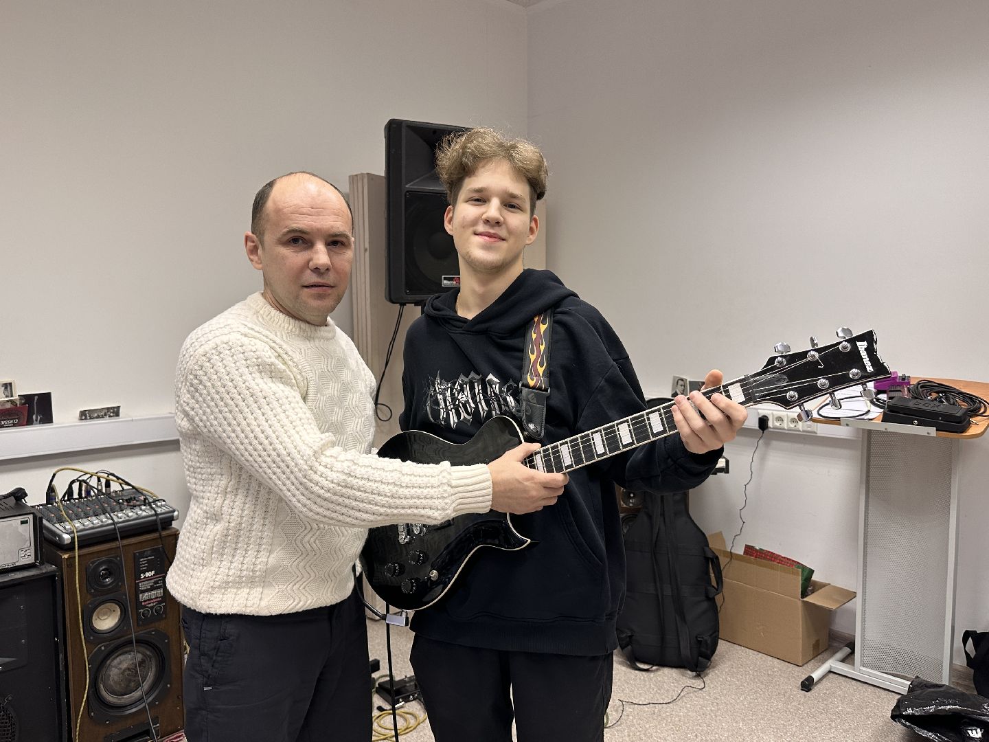 Одинцово, Мир гитары, Образование, Культура,