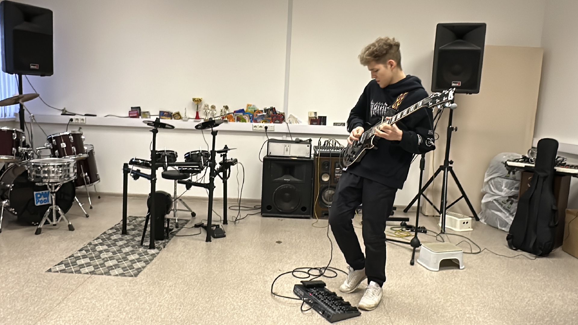 Одинцово, Мир гитары, Образование, Культура,