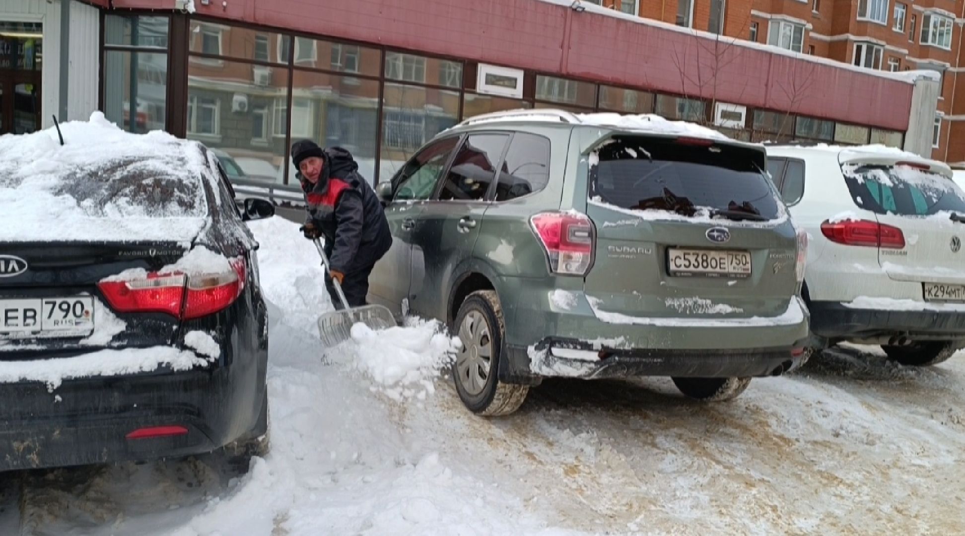 уборка снега, жкх, лобня,