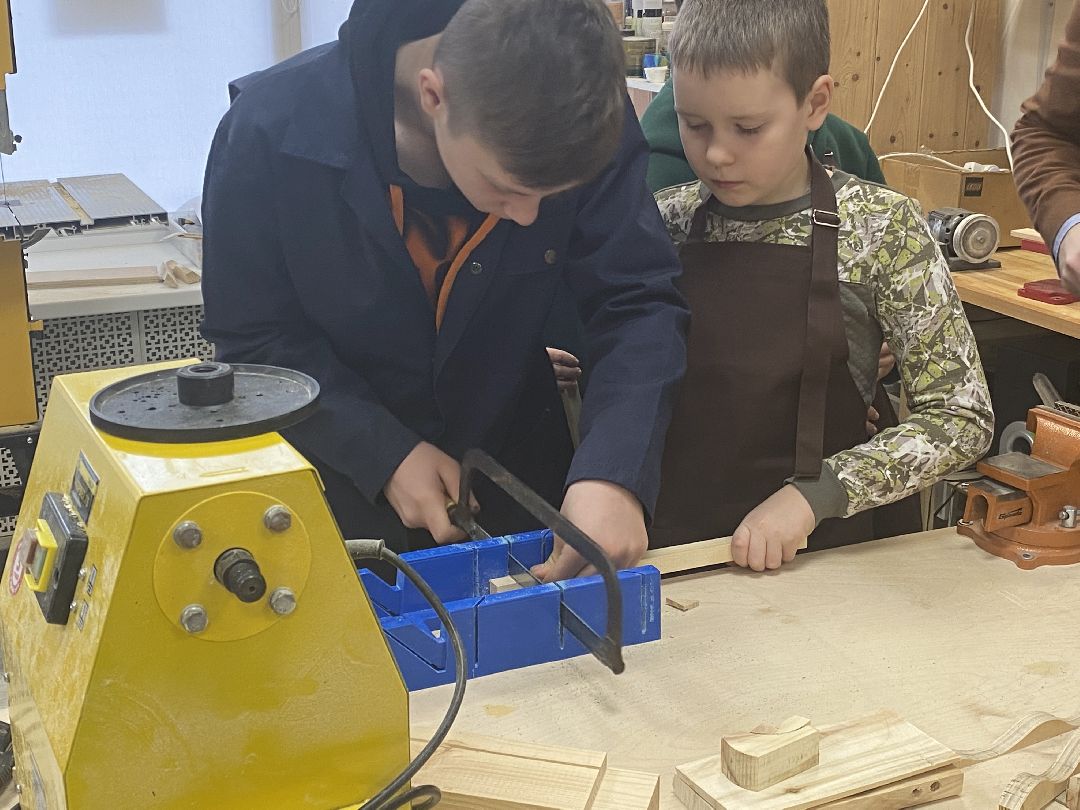 Долгопрудный, общество