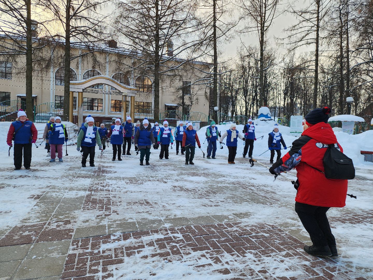 активное долголетие, спорт в подмосковье, скандинавская ходьба, все на старт, видное,