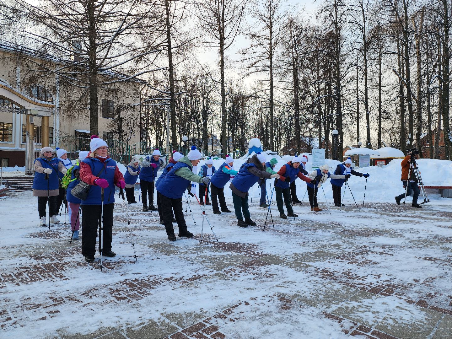 активное долголетие, спорт в подмосковье, скандинавская ходьба, все на старт, видное,
