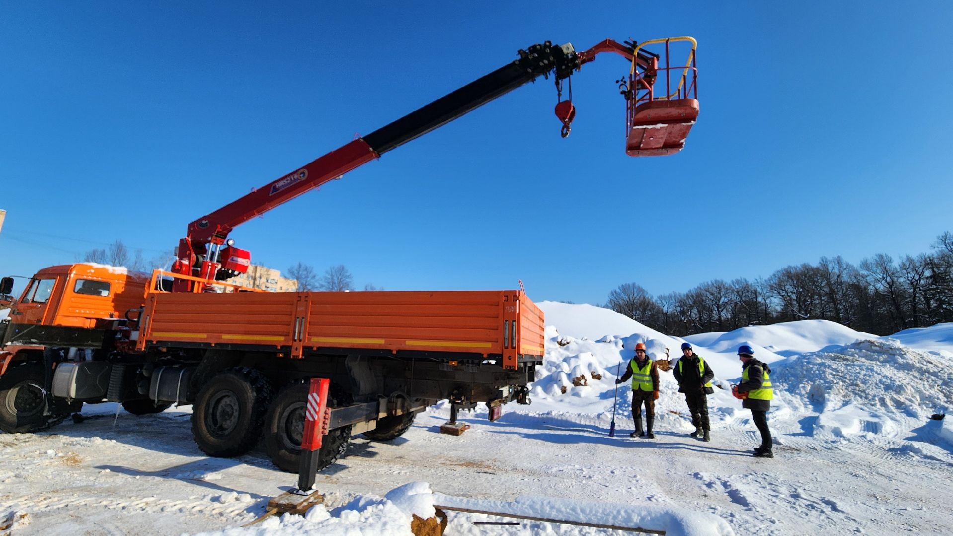 строительство школы,