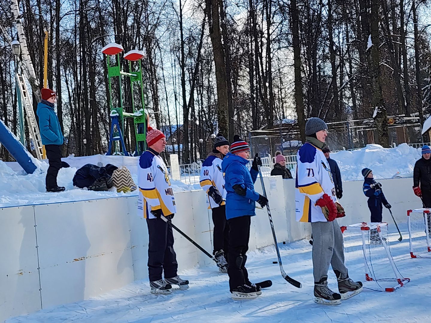 хоккейная команда, металлург,хоккей в парке, видное, спорт подмосковья,