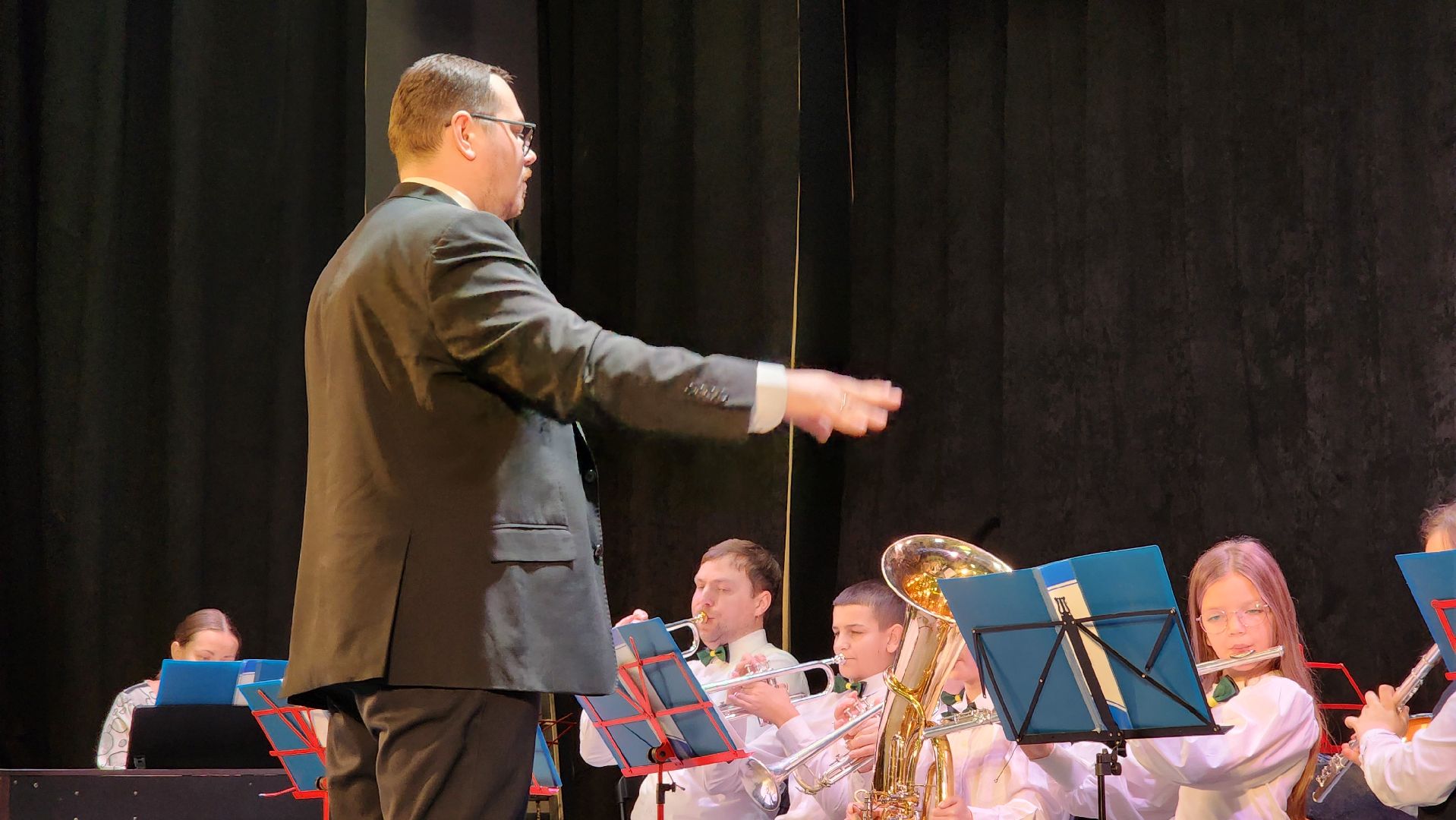 кашира, фанфары, фестиваль детских духовых оркестров, мажорное настроение, поляны, рязанская область, пираты карибского моря,