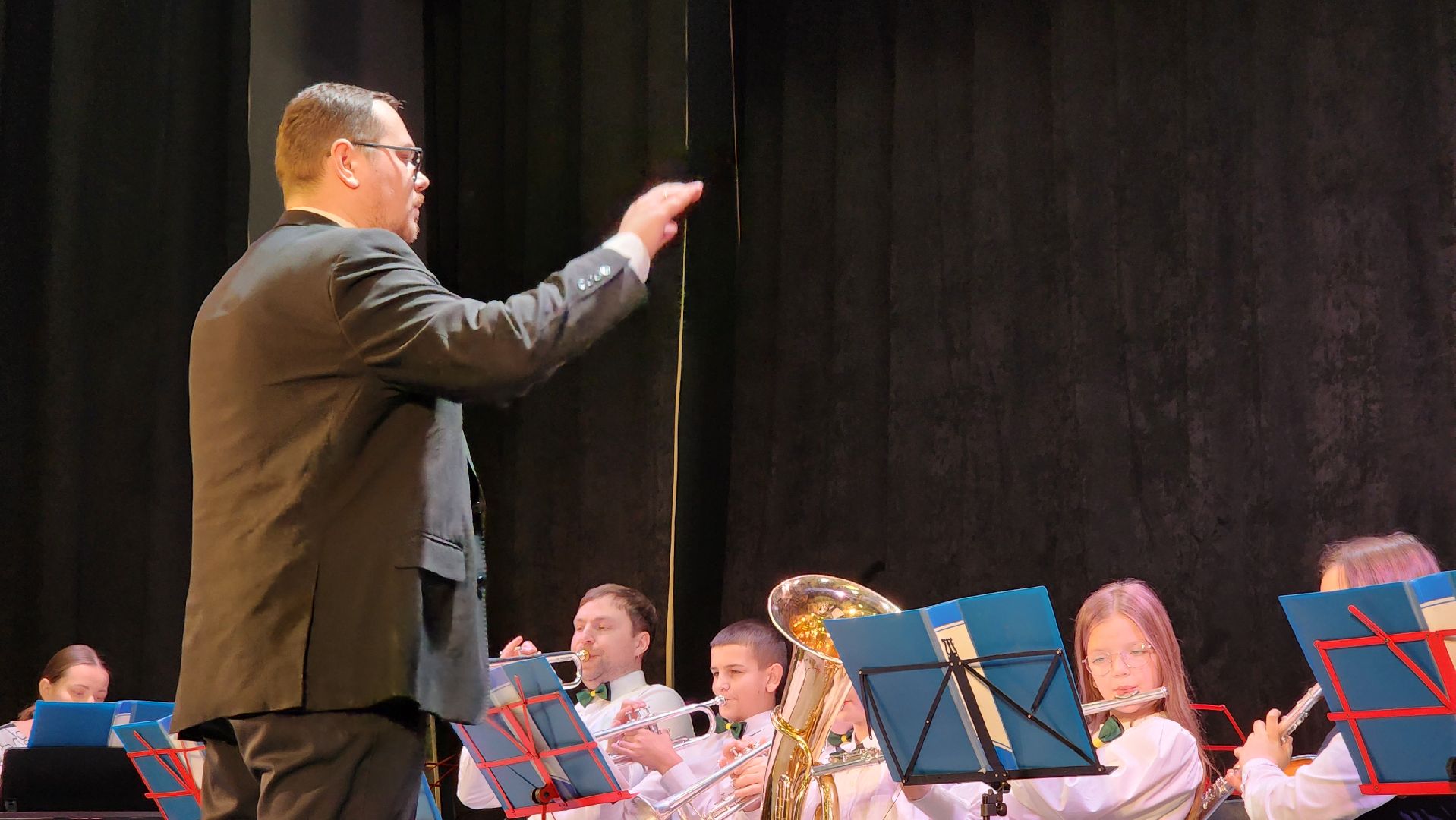 кашира, фанфары, фестиваль детских духовых оркестров, мажорное настроение, поляны, рязанская область, пираты карибского моря,