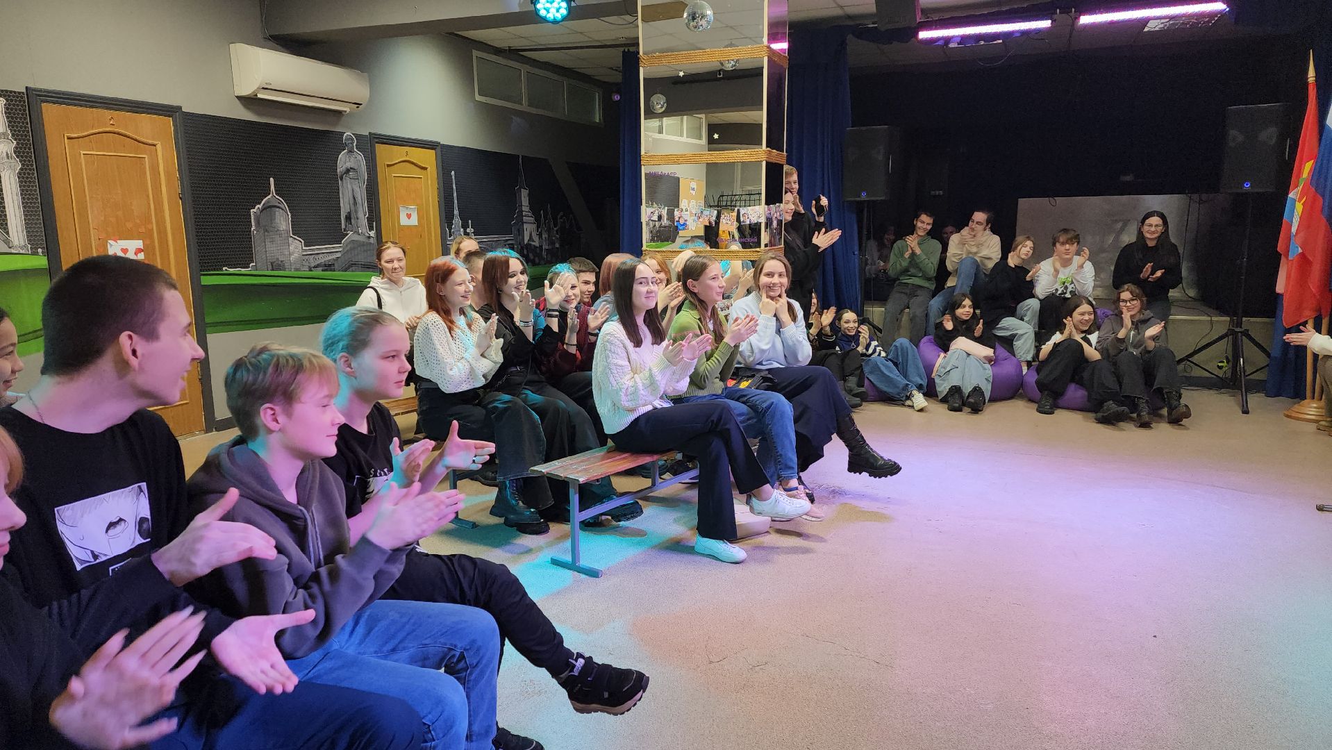 Школа вожатых, молодежный центр, молодежная политика, трудоустройство подростков,