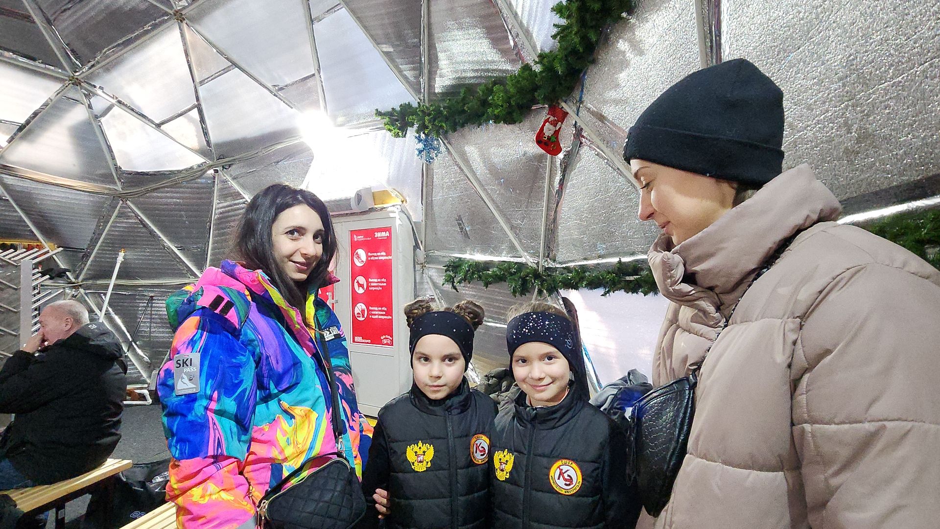электросталь, электросталь спортивная, мой город, жители города, спорт в подмосковье, спорт подмосковья, фигурное катание, хоккей, хоккей в парке, хоккейный сезон, день спорта,