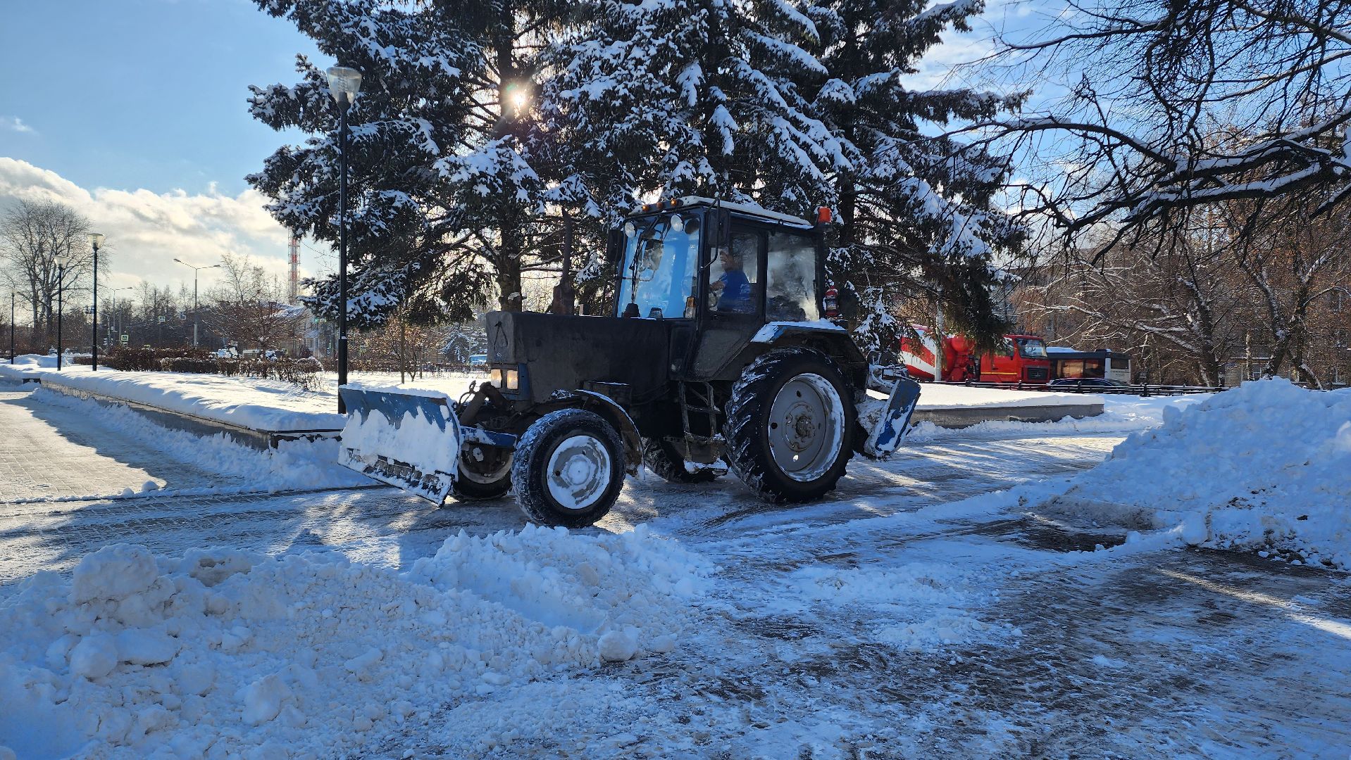 Подмосковье, зима в подмосковье, ледяной дождь, дорожные работы, дорожные службы, уборка снега, Гололед, циклон, циклон ваня, циклон ольга, Потепление, мокрый снег,