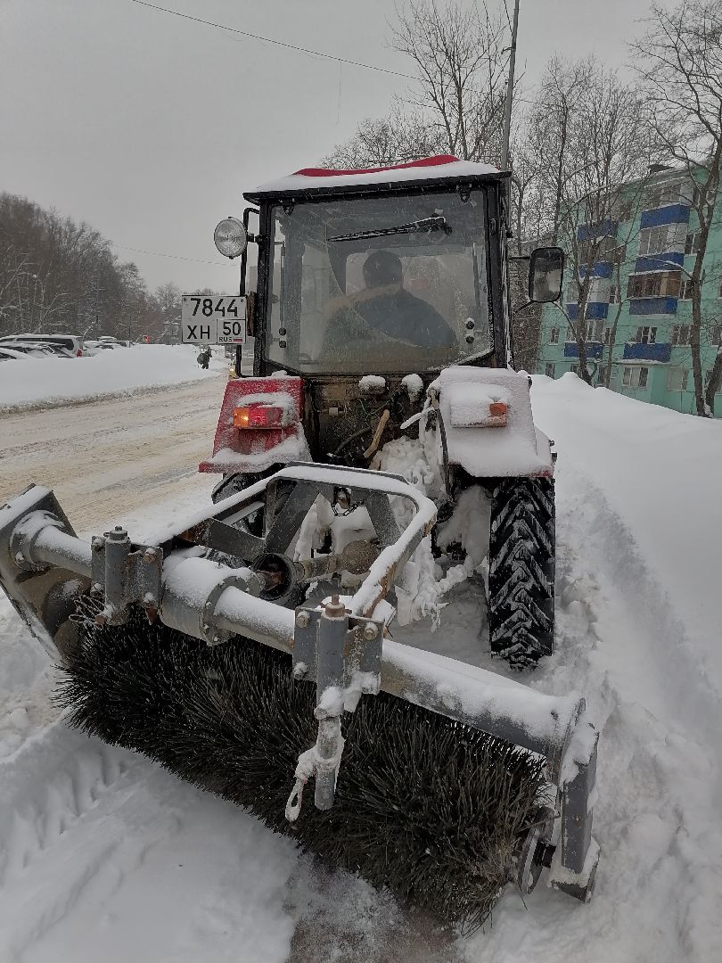 снег и наледь, лобня, уборка дворов,