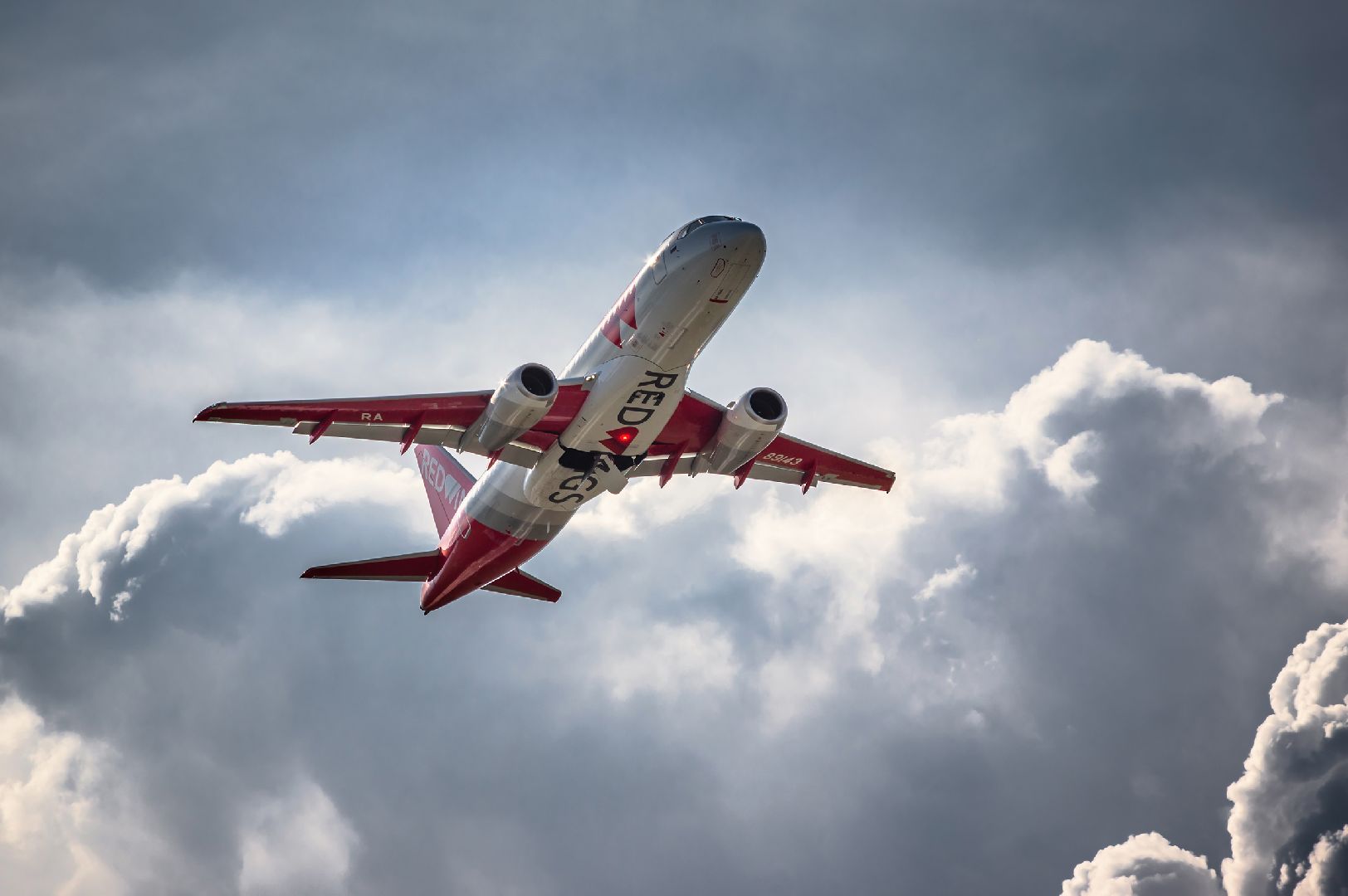 Red Wings, авиакомпания, аэропорт Жуковский, Солодилин, Рухлова, Ту-204, SSJ-100, премия, отечественная авиатехника,