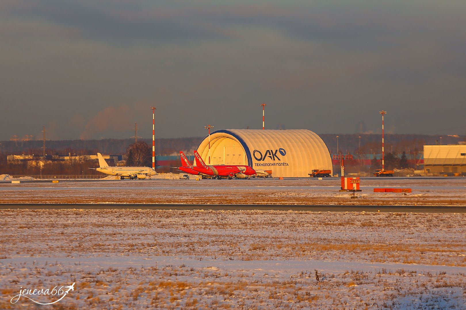 Red Wings, авиакомпания, аэропорт Жуковский, Солодилин, Рухлова, Ту-204, SSJ-100, премия, отечественная авиатехника,