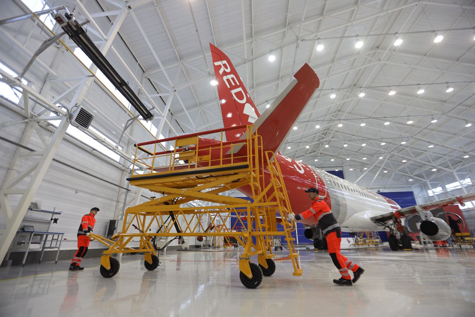 Red Wings, авиакомпания, аэропорт Жуковский, Солодилин, Рухлова, Ту-204, SSJ-100, премия, отечественная авиатехника,