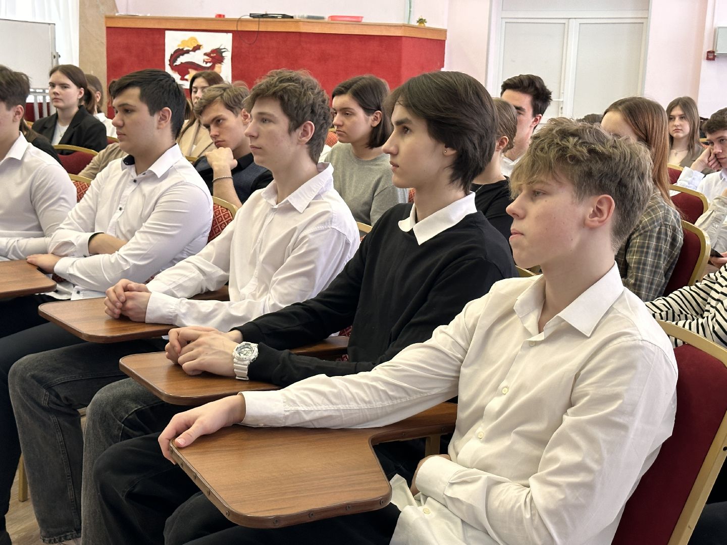 Одинцово, Гимназия 4, Уроки мужества,