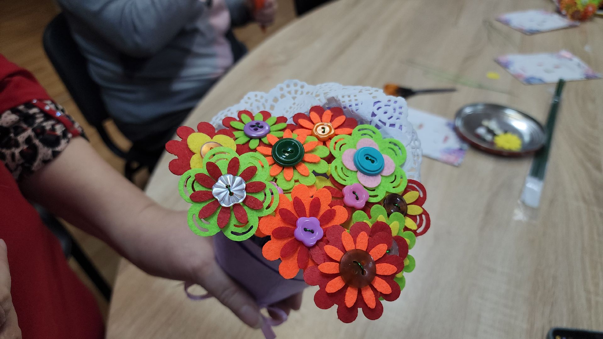 кашира, активное долголетие, творчество, поделки, 8 марта, букеты из фетра, рукоделие,