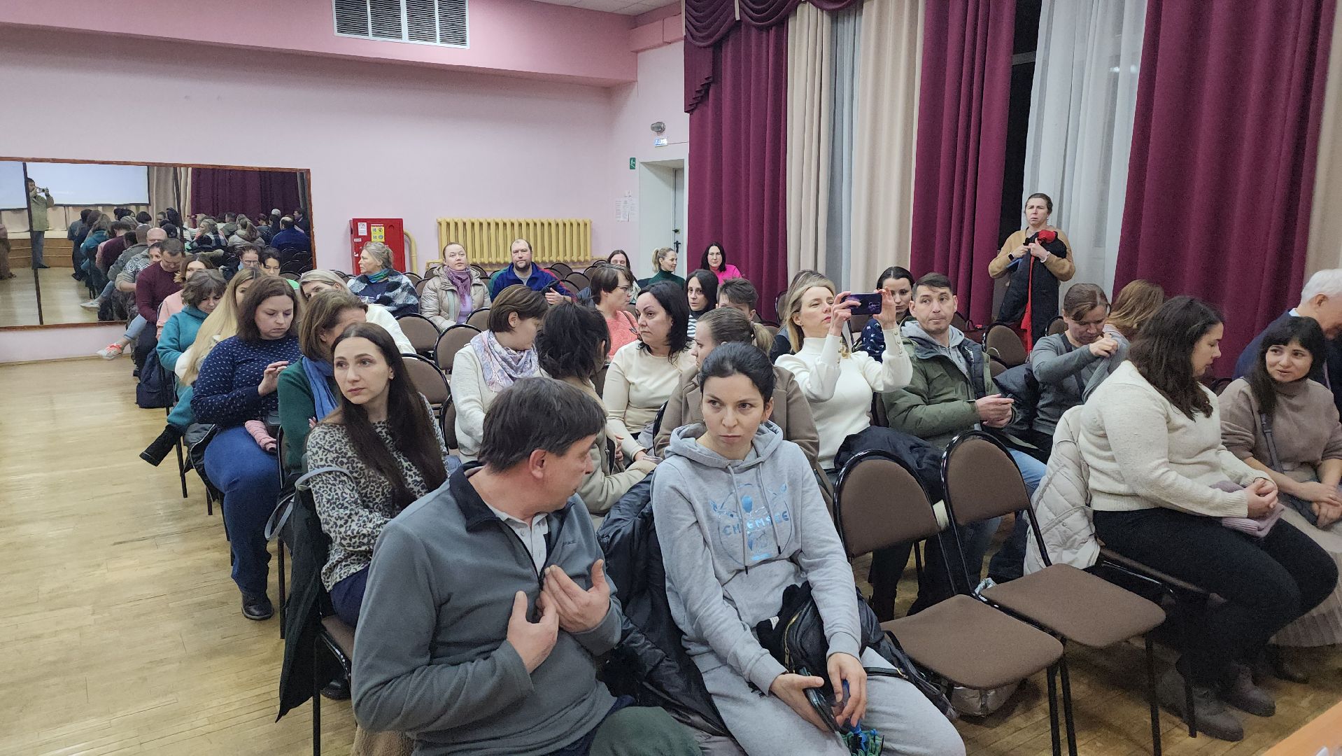 школа 10, строительство, Дугина 16, Надежда Валова, Алла Дунаевич, 5 микрорайон, собрание, родители,